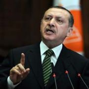 ERDOĞAN:  BAYKAL, NE İSTEDİĞİNİ BİLMEYEN OÇCUKLAR GİBİ 